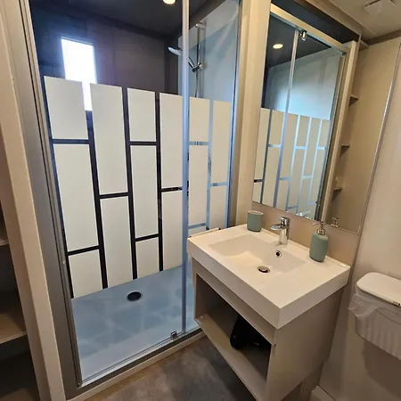 Agreable Pour 5 Personnes Dans Un Parc Residentiel Pour Des Reposantes En Famille شقة *