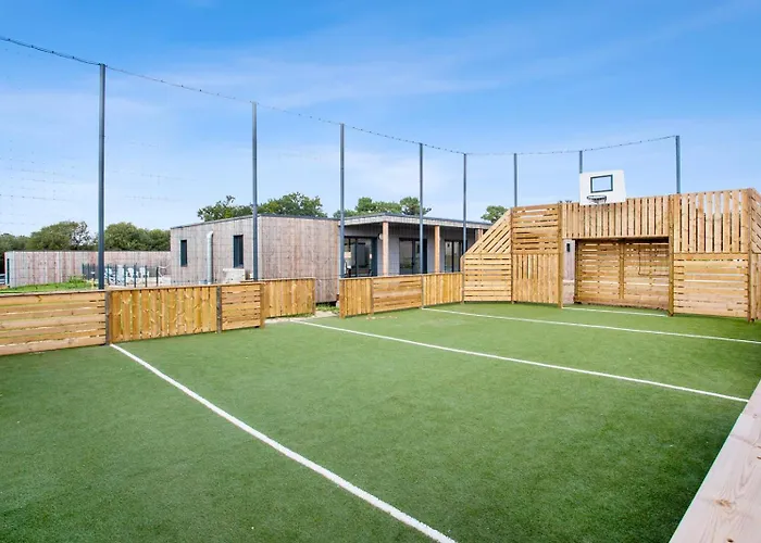 Agreable Pour 5 Personnes Dans Un Parc Residentiel Pour Des Reposantes En Famille Apartment Saubrigues